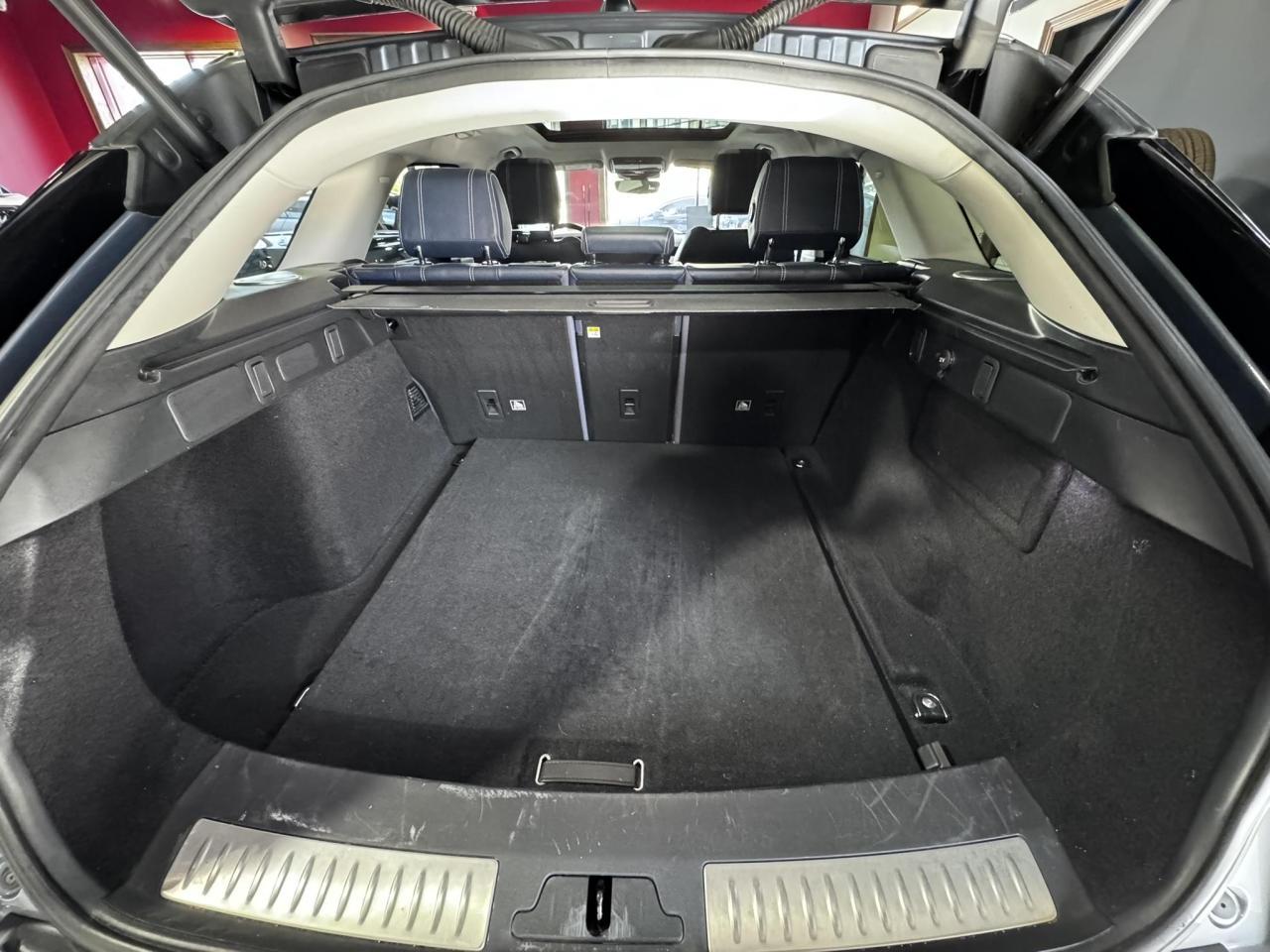 Range Rover Velar P380 SE
